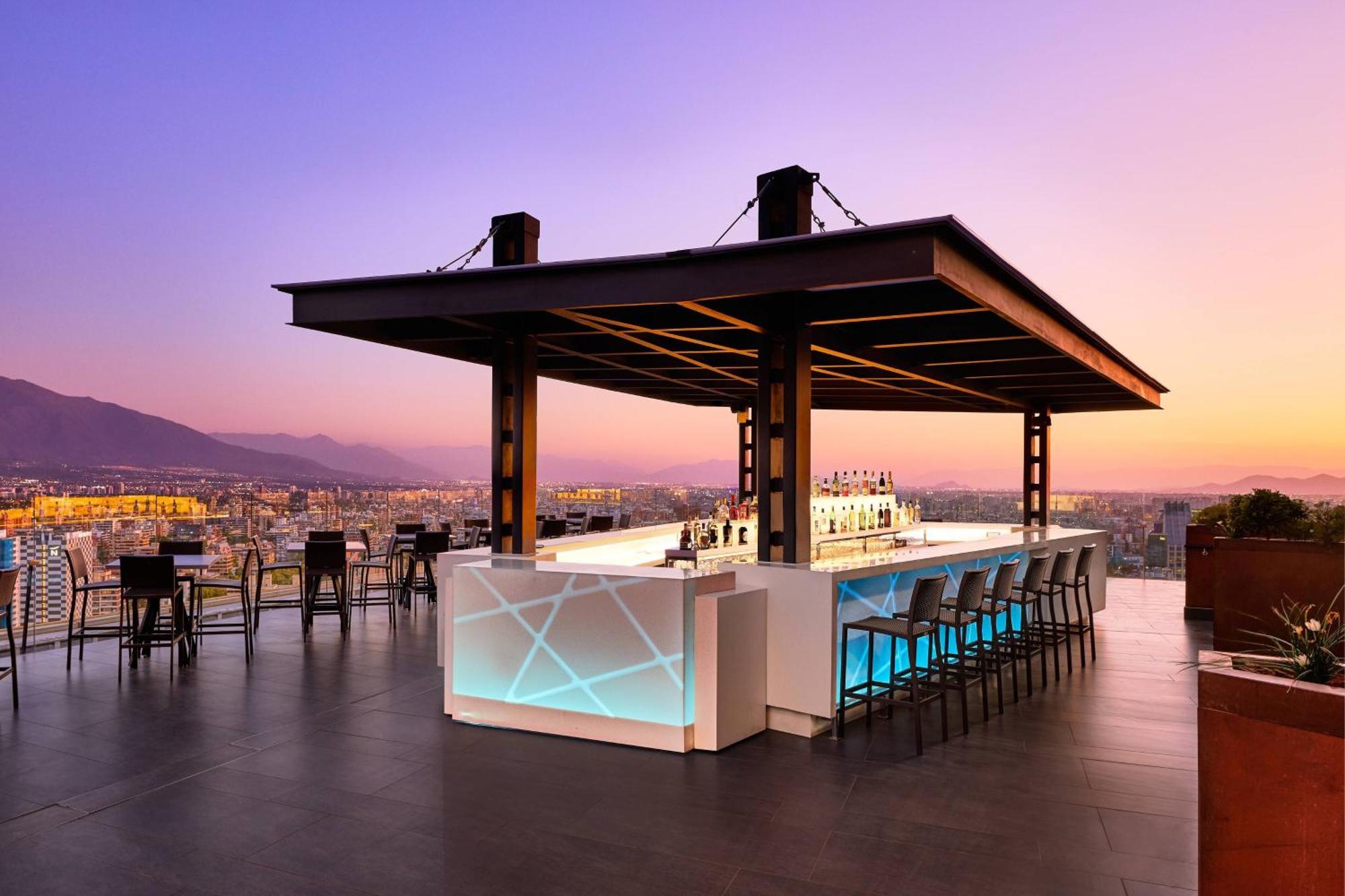 Ac Hotel By Marriott Santiago Cenco Costanera Eksteriør bilde